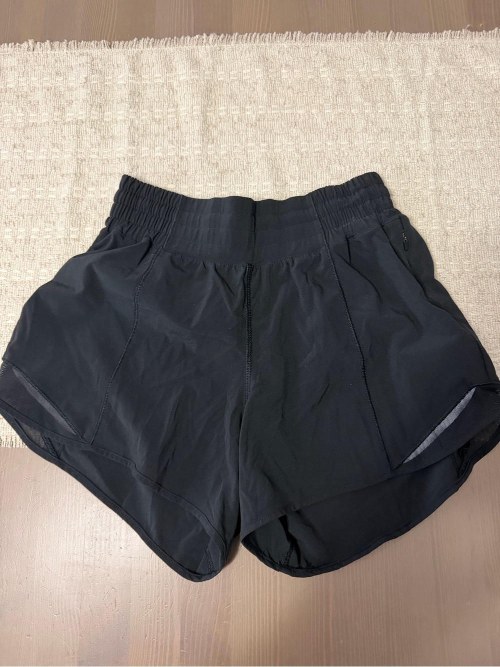 Lululemon hotty hot high rise shorts
